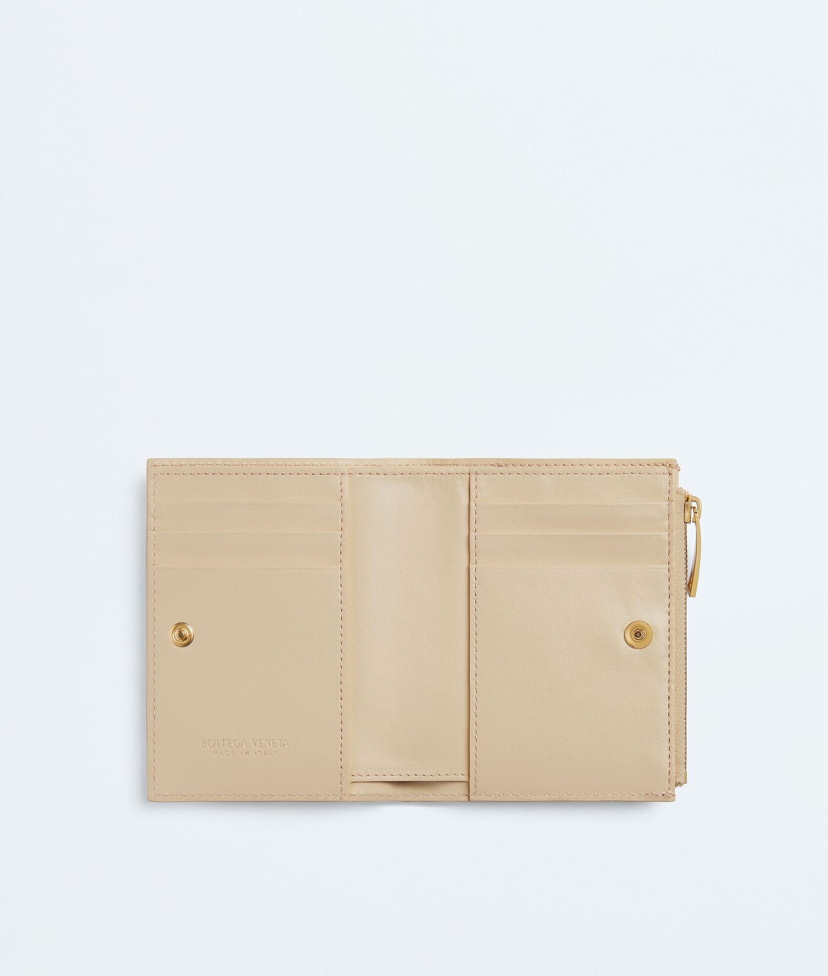 Billetera Bi-Fold Pequeña Intrecciato