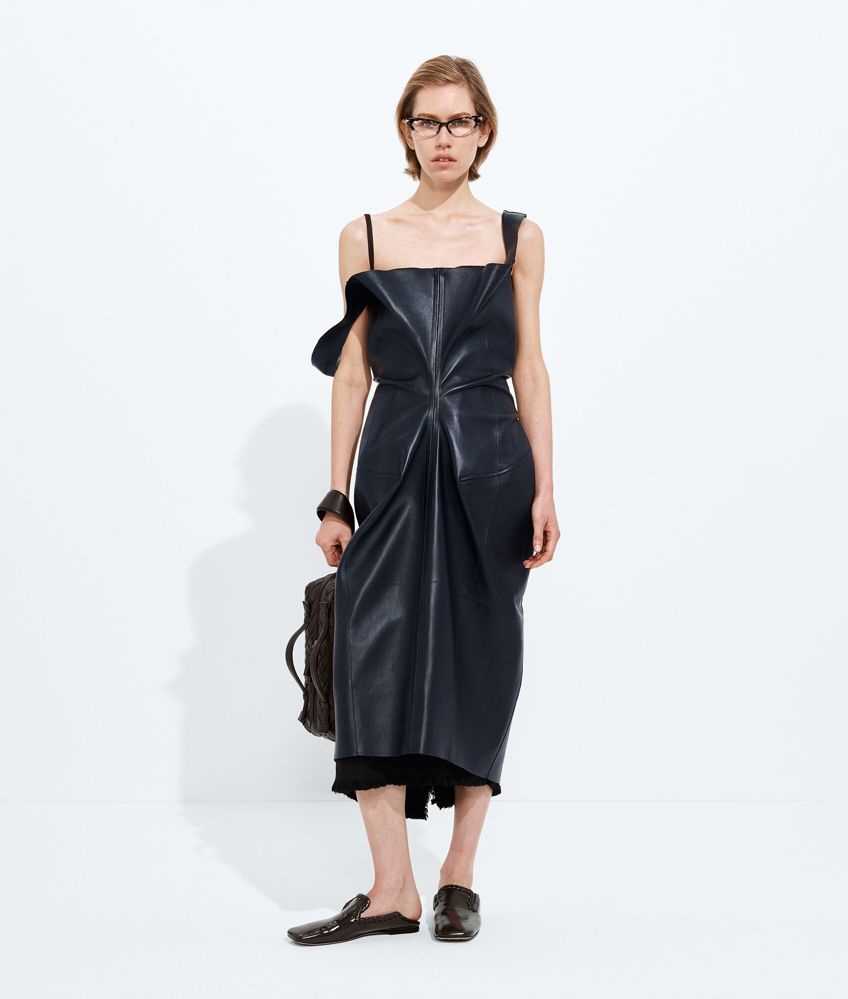 Vestido de cuero semiluminoso