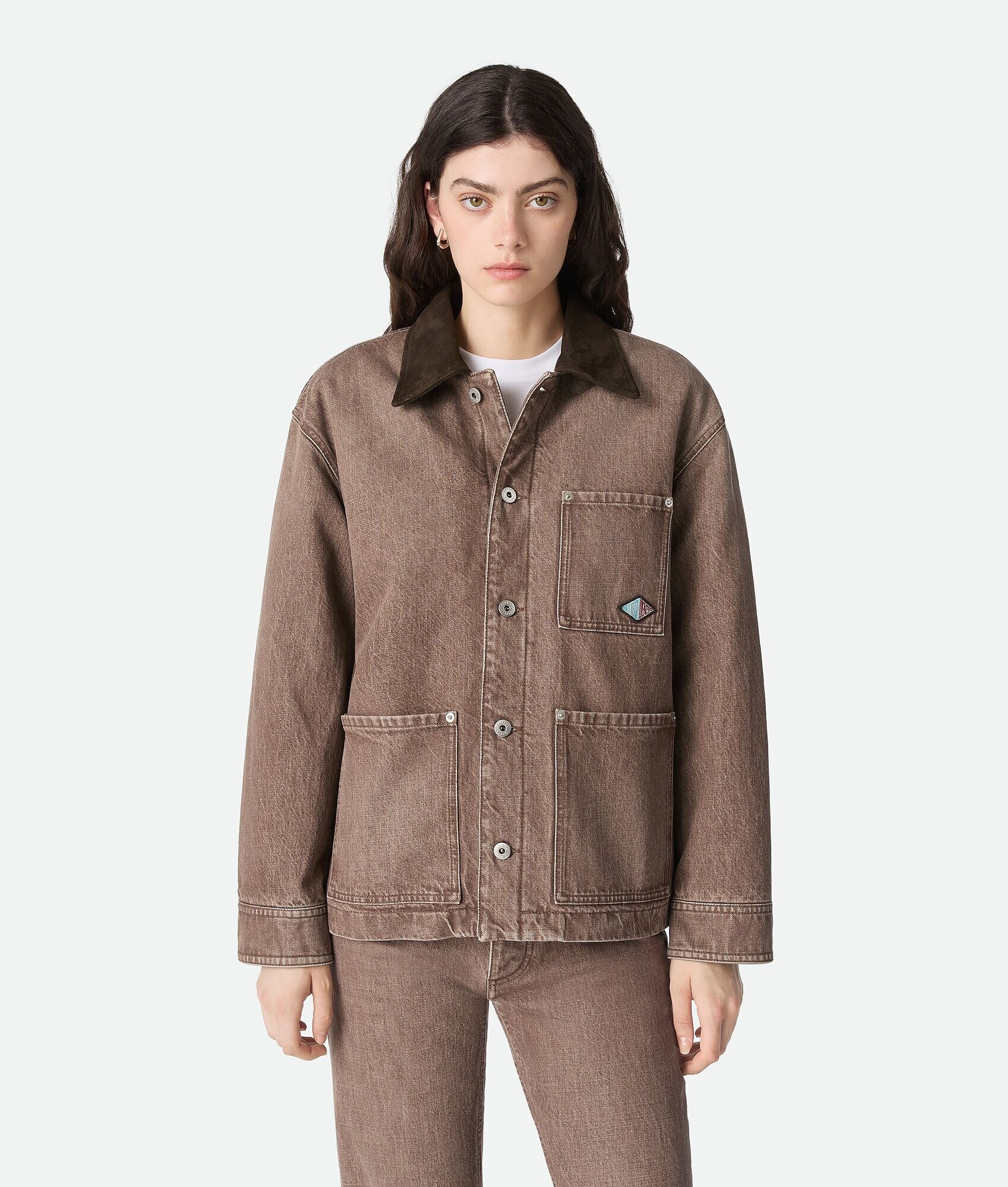 Chaqueta de mezclilla marrón