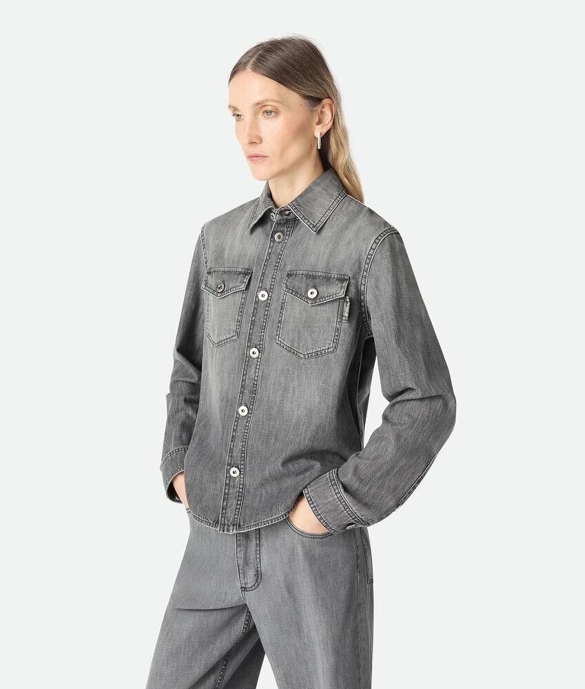 Camisa de mezclilla negra