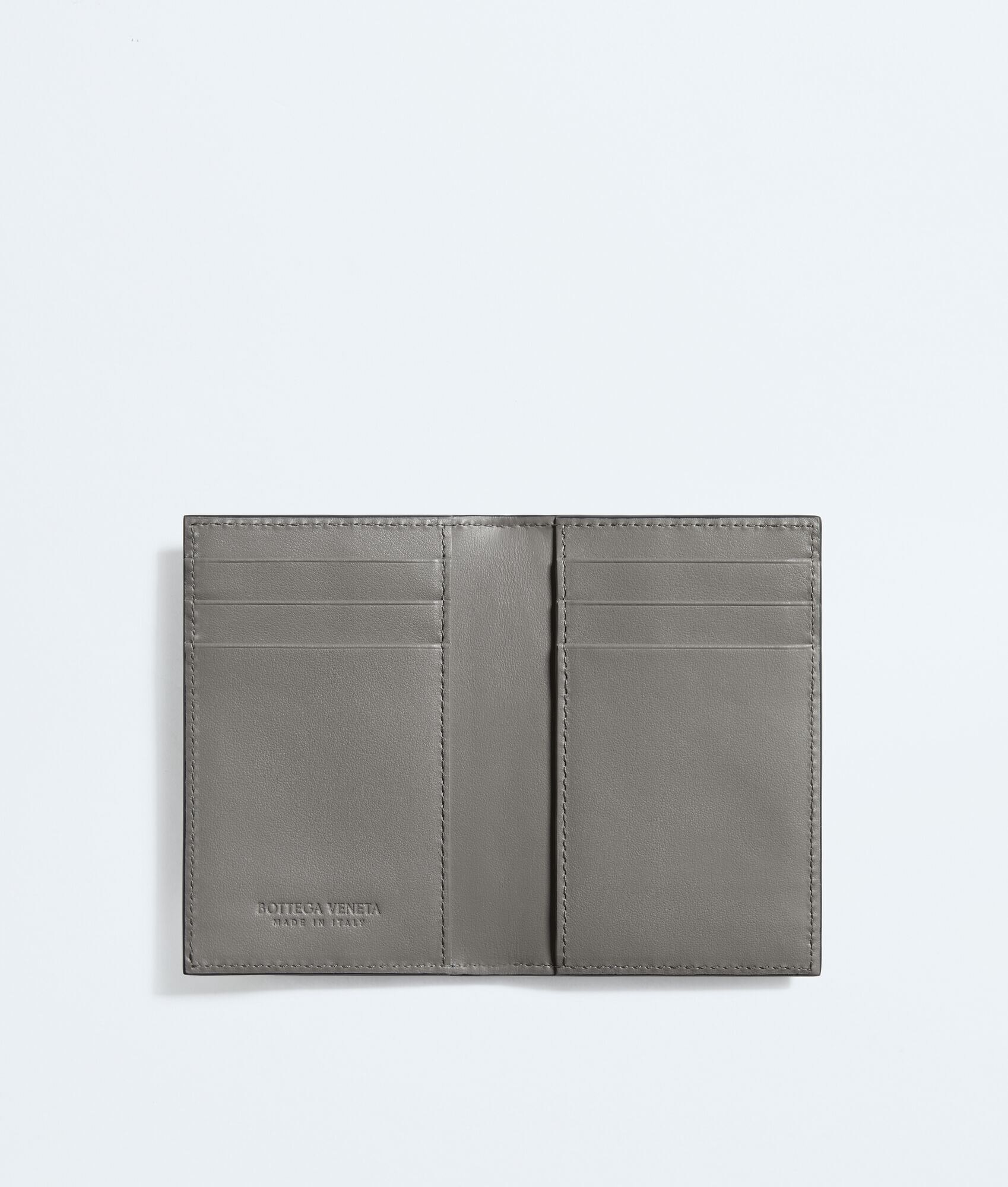 Estuche de tarjetas con solapa Intrecciato