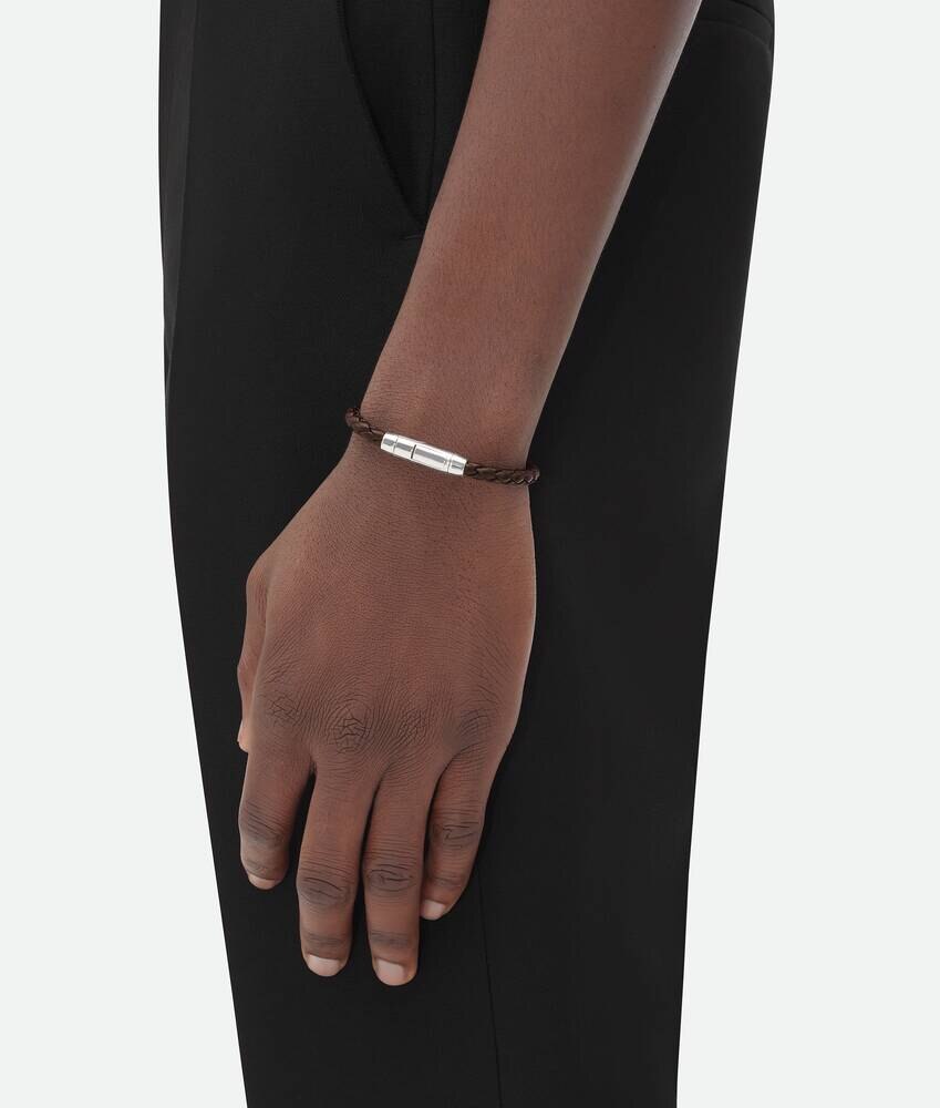 Pulsera de cuero trenzado