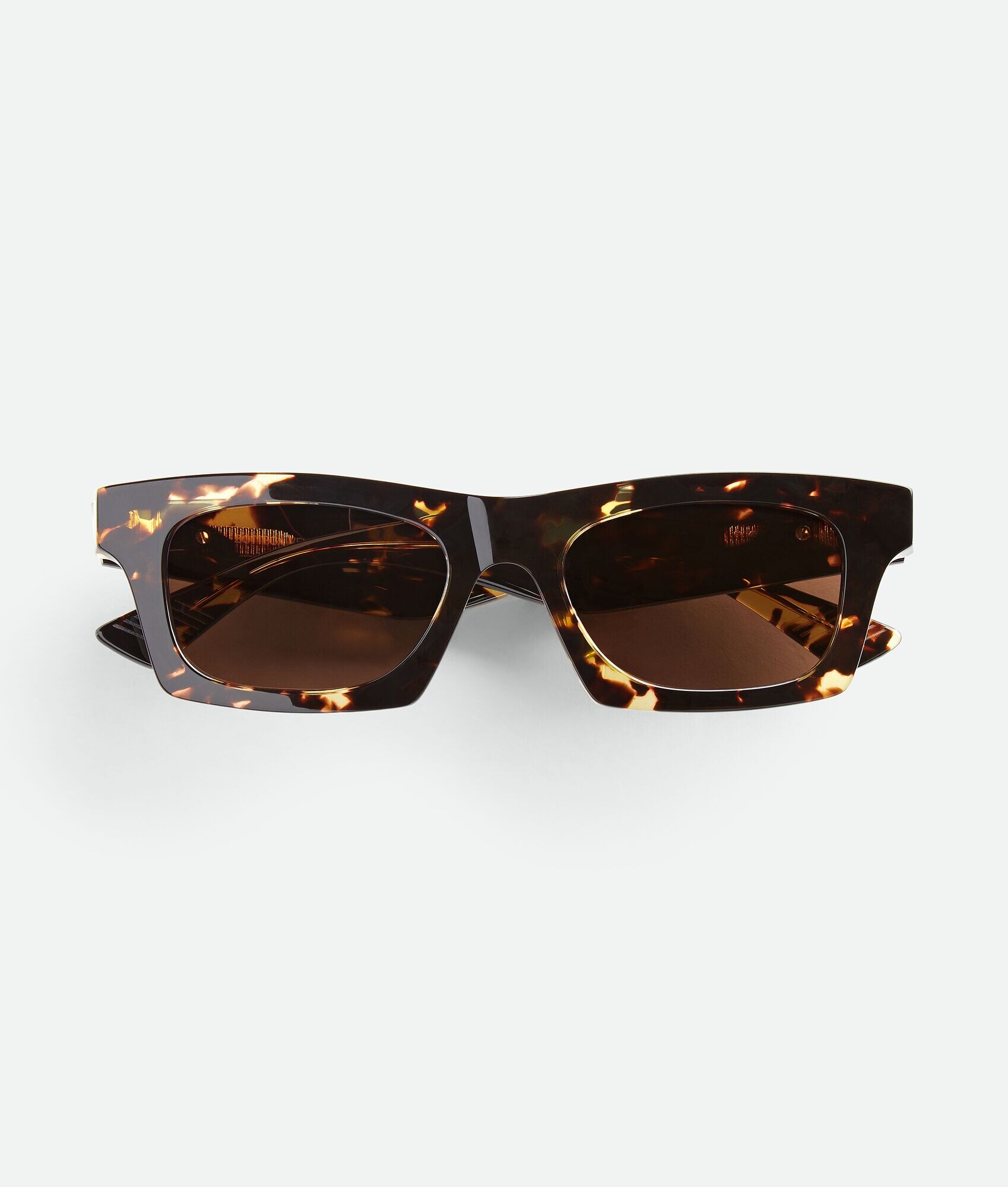 Gafas de sol cuadradas clásicas