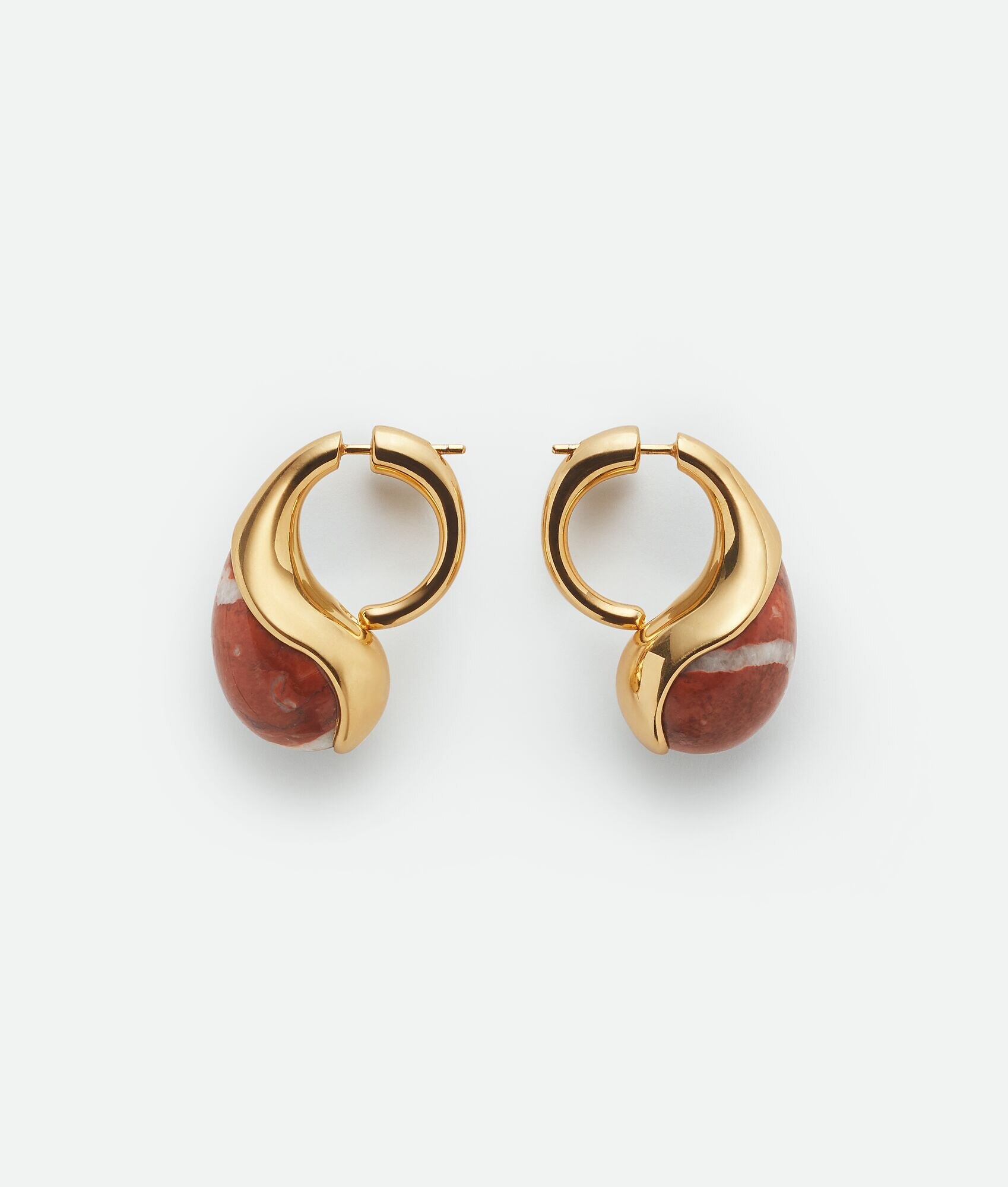 Pendientes de gota con marcas
