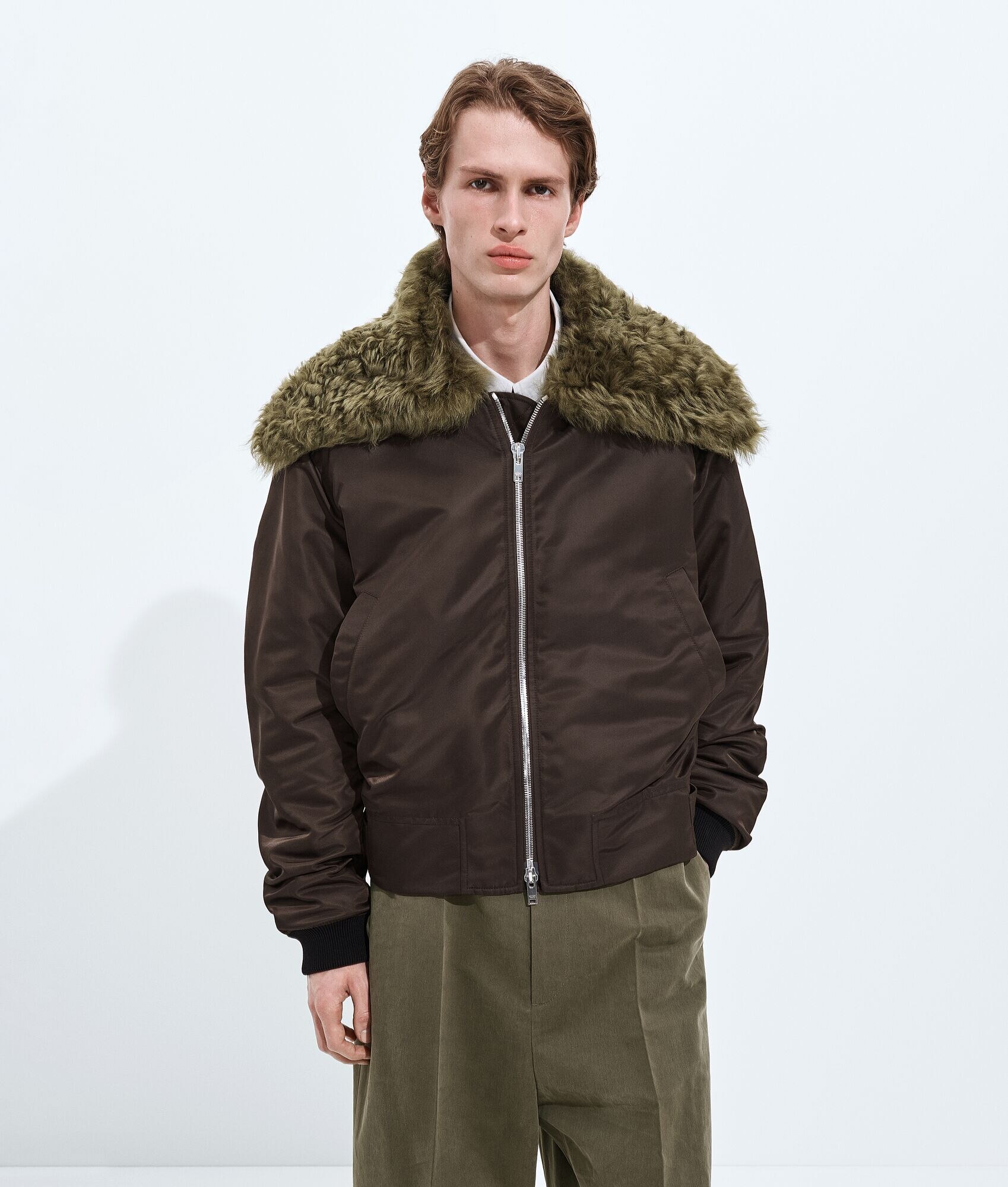 Bomber de nailon acolchado
