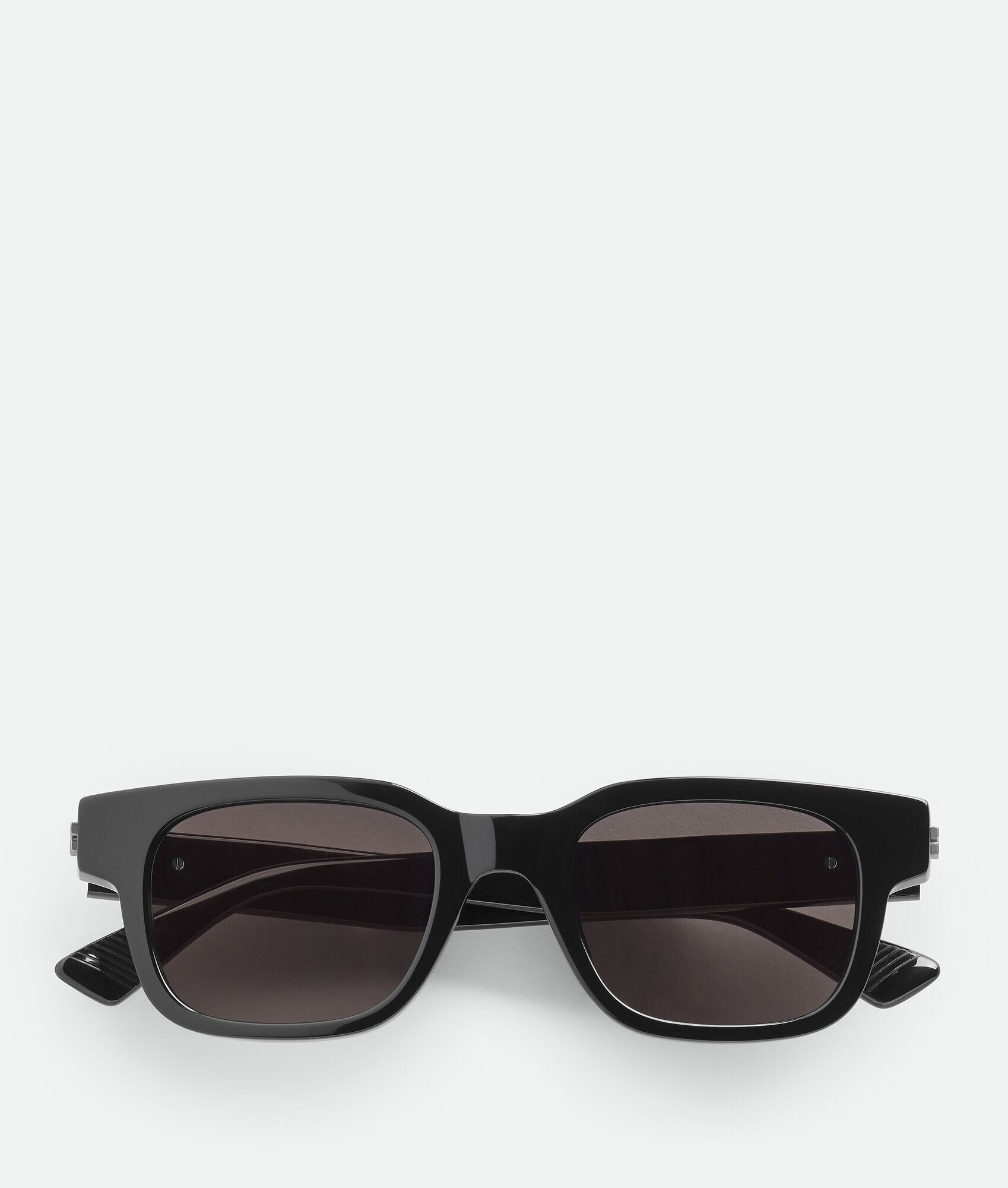 Lentes de sol cuadrados clásicos