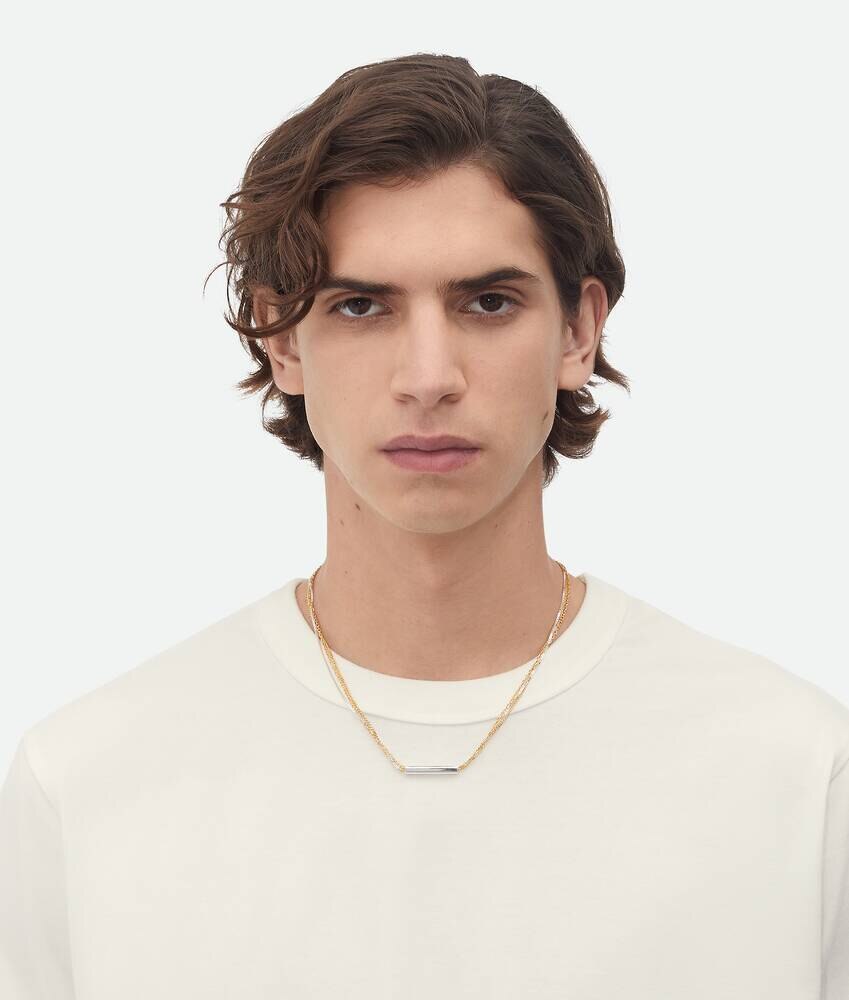 Collar de cadena con detalles
